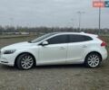 Білий Вольво V40, об'ємом двигуна 1.6 л та пробігом 195 тис. км за 13350 $, фото 6 на Automoto.ua