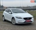 Білий Вольво V40, об'ємом двигуна 1.6 л та пробігом 190 тис. км за 12900 $, фото 1 на Automoto.ua