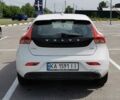 Белый Вольво В40, объемом двигателя 1.56 л и пробегом 165 тыс. км за 8000 $, фото 11 на Automoto.ua