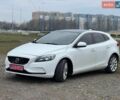 Білий Вольво V40, об'ємом двигуна 1.6 л та пробігом 195 тис. км за 13350 $, фото 3 на Automoto.ua