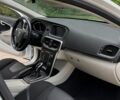 Білий Вольво V40, об'ємом двигуна 1.6 л та пробігом 196 тис. км за 12999 $, фото 10 на Automoto.ua