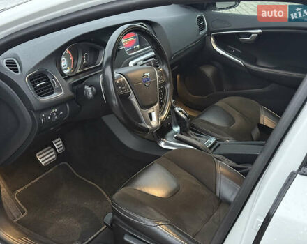 Белый Вольво В40, объемом двигателя 2 л и пробегом 203 тыс. км за 16500 $, фото 13 на Automoto.ua