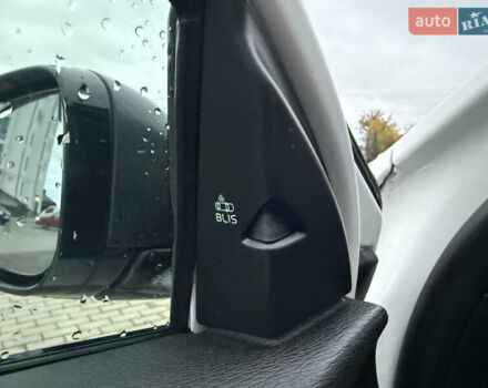 Белый Вольво В40, объемом двигателя 2 л и пробегом 203 тыс. км за 16500 $, фото 16 на Automoto.ua