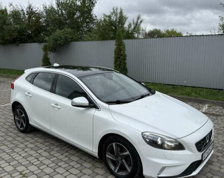 Белый Вольво В40, объемом двигателя 1.98 л и пробегом 175 тыс. км за 9800 $, фото 14 на Automoto.ua