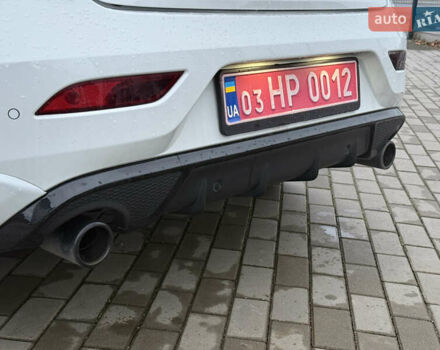 Белый Вольво В40, объемом двигателя 2 л и пробегом 203 тыс. км за 16500 $, фото 12 на Automoto.ua