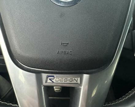 Білий Вольво V40, об'ємом двигуна 2 л та пробігом 203 тис. км за 10850 $, фото 9 на Automoto.ua