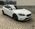 Білий Вольво V40, об'ємом двигуна 2 л та пробігом 203 тис. км за 10850 $, фото 1 на Automoto.ua