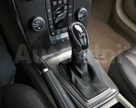 Белый Вольво В40, объемом двигателя 1.6 л и пробегом 139 тыс. км за 12250 $, фото 8 на Automoto.ua