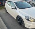 Белый Вольво В40, объемом двигателя 2 л и пробегом 220 тыс. км за 10700 $, фото 5 на Automoto.ua