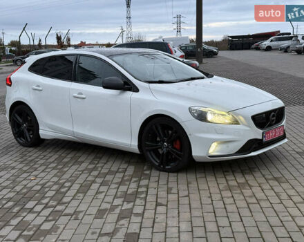 Белый Вольво В40, объемом двигателя 2 л и пробегом 203 тыс. км за 16500 $, фото 7 на Automoto.ua