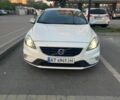 Белый Вольво В40, объемом двигателя 2 л и пробегом 220 тыс. км за 10700 $, фото 1 на Automoto.ua