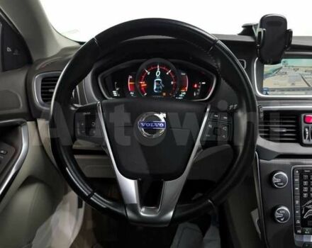 Белый Вольво В40, объемом двигателя 1.6 л и пробегом 139 тыс. км за 12250 $, фото 5 на Automoto.ua