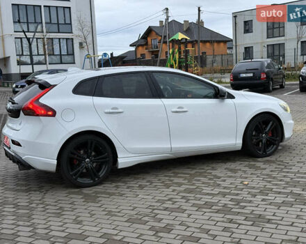 Белый Вольво В40, объемом двигателя 2 л и пробегом 203 тыс. км за 16500 $, фото 6 на Automoto.ua