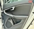 Белый Вольво В40, объемом двигателя 2 л и пробегом 18 тыс. км за 19000 $, фото 58 на Automoto.ua