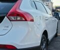 Білий Вольво V40, об'ємом двигуна 2 л та пробігом 175 тис. км за 16599 $, фото 7 на Automoto.ua
