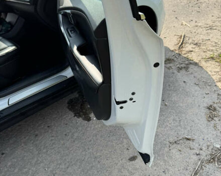 Вольво В40 2016 в Киеве на Automoto.ua Белый Вольво В40, объемом двигателя 1.97 л и пробегом 174 тыс. км за 15000 $, фото 28 на Automoto.ua