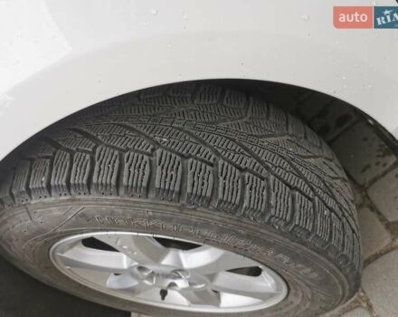 Білий Вольво V40, об'ємом двигуна 1.97 л та пробігом 147 тис. км за 13999 $, фото 10 на Automoto.ua