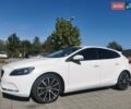 Білий Вольво V40, об'ємом двигуна 1.97 л та пробігом 147 тис. км за 13999 $, фото 22 на Automoto.ua