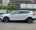 Белый Вольво В40, объемом двигателя 2 л и пробегом 175 тыс. км за 16499 $, фото 5 на Automoto.ua