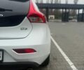 Белый Вольво В40, объемом двигателя 1.97 л и пробегом 109 тыс. км за 15200 $, фото 10 на Automoto.ua