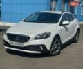 Белый Вольво В40, объемом двигателя 2 л и пробегом 175 тыс. км за 16500 $, фото 36 на Automoto.ua