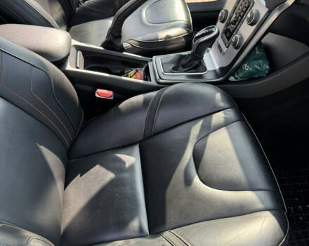 Вольво В40 2016 в Киеве на Automoto.ua Белый Вольво В40, объемом двигателя 1.97 л и пробегом 174 тыс. км за 15000 $, фото 25 на Automoto.ua