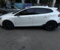 Білий Вольво V40, об'ємом двигуна 2 л та пробігом 140 тис. км за 14000 $, фото 1 на Automoto.ua