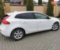 Білий Вольво V40, об'ємом двигуна 1.97 л та пробігом 147 тис. км за 13999 $, фото 17 на Automoto.ua