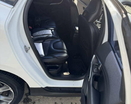 Вольво В40 2016 в Киеве на Automoto.ua Белый Вольво В40, объемом двигателя 1.97 л и пробегом 174 тыс. км за 15000 $, фото 20 на Automoto.ua