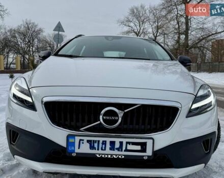 Білий Вольво V40, об'ємом двигуна 2 л та пробігом 18 тис. км за 18500 $, фото 6 на Automoto.ua