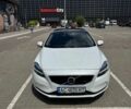 Білий Вольво V40, об'ємом двигуна 1.97 л та пробігом 165 тис. км за 15500 $, фото 1 на Automoto.ua