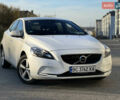 Білий Вольво V40, об'ємом двигуна 2 л та пробігом 317 тис. км за 12999 $, фото 1 на Automoto.ua