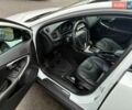 Белый Вольво В40, объемом двигателя 1.5 л и пробегом 120 тыс. км за 18000 $, фото 5 на Automoto.ua