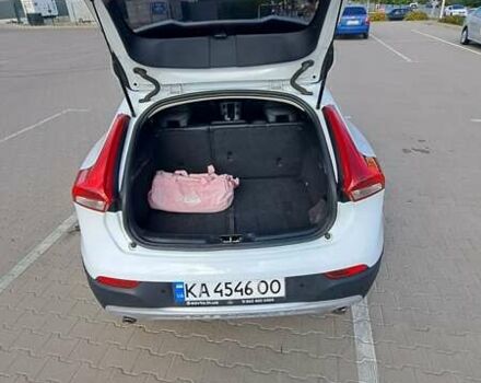 Белый Вольво В40, объемом двигателя 1.97 л и пробегом 165 тыс. км за 18200 $, фото 23 на Automoto.ua