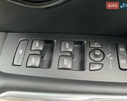 Вольво В40 2019 в Киеве на Automoto.ua Белый Вольво В40, объемом двигателя 1.5 л и пробегом 135 тыс. км за 18700 $, фото 15 на Automoto.ua