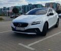 Белый Вольво В40, объемом двигателя 1.97 л и пробегом 165 тыс. км за 18200 $, фото 1 на Automoto.ua