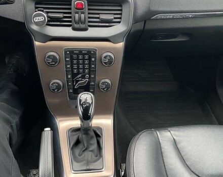 Белый Вольво В40, объемом двигателя 1.5 л и пробегом 135 тыс. км за 18500 $, фото 19 на Automoto.ua