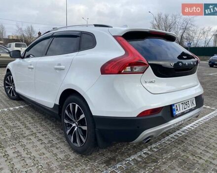 Белый Вольво В40, объемом двигателя 1.5 л и пробегом 135 тыс. км за 18500 $, фото 6 на Automoto.ua