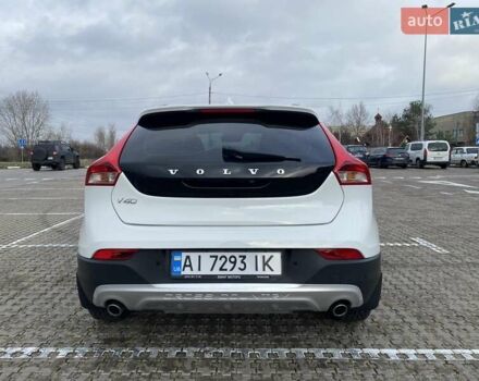 Белый Вольво В40, объемом двигателя 1.5 л и пробегом 135 тыс. км за 18500 $, фото 5 на Automoto.ua