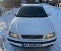 Белый Вольво В40, объемом двигателя 1.59 л и пробегом 313 тыс. км за 3200 $, фото 1 на Automoto.ua
