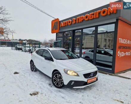 Белый Вольво В40, объемом двигателя 1.56 л и пробегом 259 тыс. км за 8700 $, фото 1 на Automoto.ua