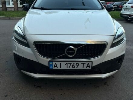 Білий Вольво V40, об'ємом двигуна 2 л та пробігом 140 тис. км за 16000 $, фото 1 на Automoto.ua