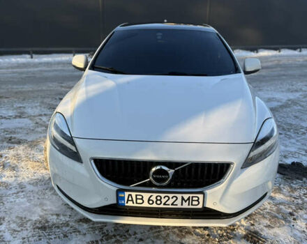 Білий Вольво V40, об'ємом двигуна 1.97 л та пробігом 109 тис. км за 15900 $, фото 1 на Automoto.ua