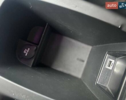 Бежевый Вольво В40, объемом двигателя 1.97 л и пробегом 87 тыс. км за 16500 $, фото 29 на Automoto.ua