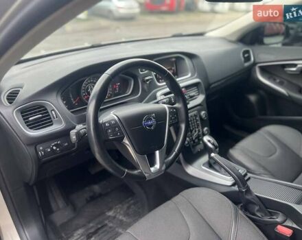 Бежевый Вольво В40, объемом двигателя 1.97 л и пробегом 87 тыс. км за 16500 $, фото 20 на Automoto.ua