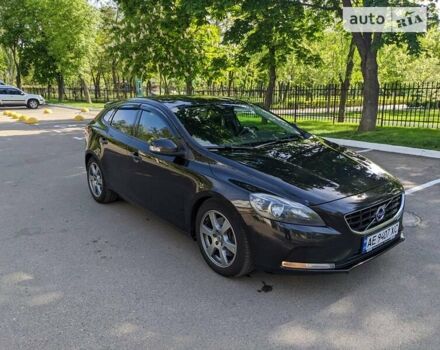 Чорний Вольво V40, об'ємом двигуна 2 л та пробігом 257 тис. км за 9299 $, фото 6 на Automoto.ua