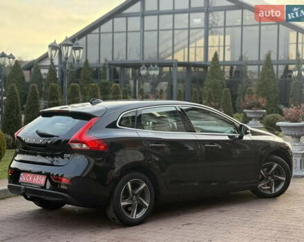 Черный Вольво В40, объемом двигателя 1.6 л и пробегом 238 тыс. км за 10950 $, фото 35 на Automoto.ua