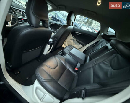 Черный Вольво В40, объемом двигателя 1.6 л и пробегом 212 тыс. км за 11600 $, фото 42 на Automoto.ua