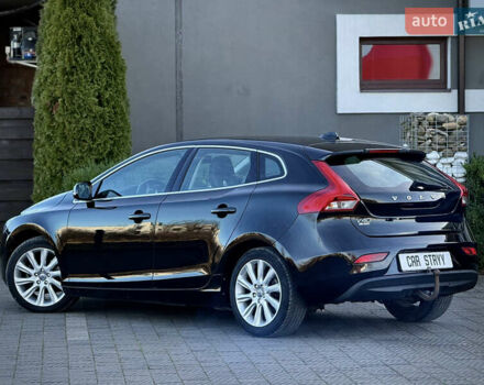 Чорний Вольво V40, об'ємом двигуна 1.6 л та пробігом 212 тис. км за 10999 $, фото 17 на Automoto.ua