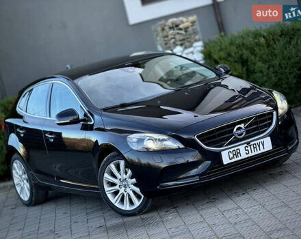 Чорний Вольво V40, об'ємом двигуна 1.6 л та пробігом 212 тис. км за 10999 $, фото 13 на Automoto.ua